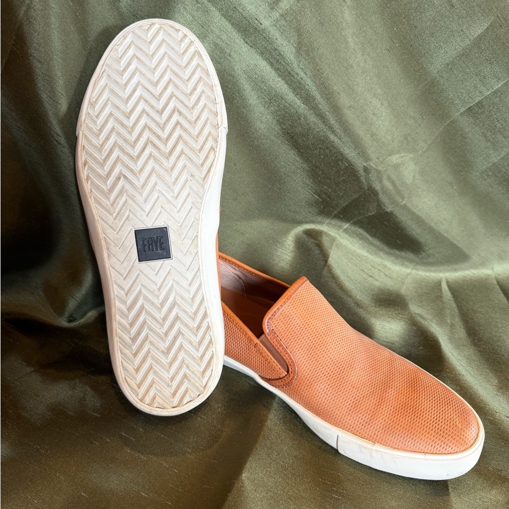 Frye Men's Slip-On Leather Sneaker in Cognac